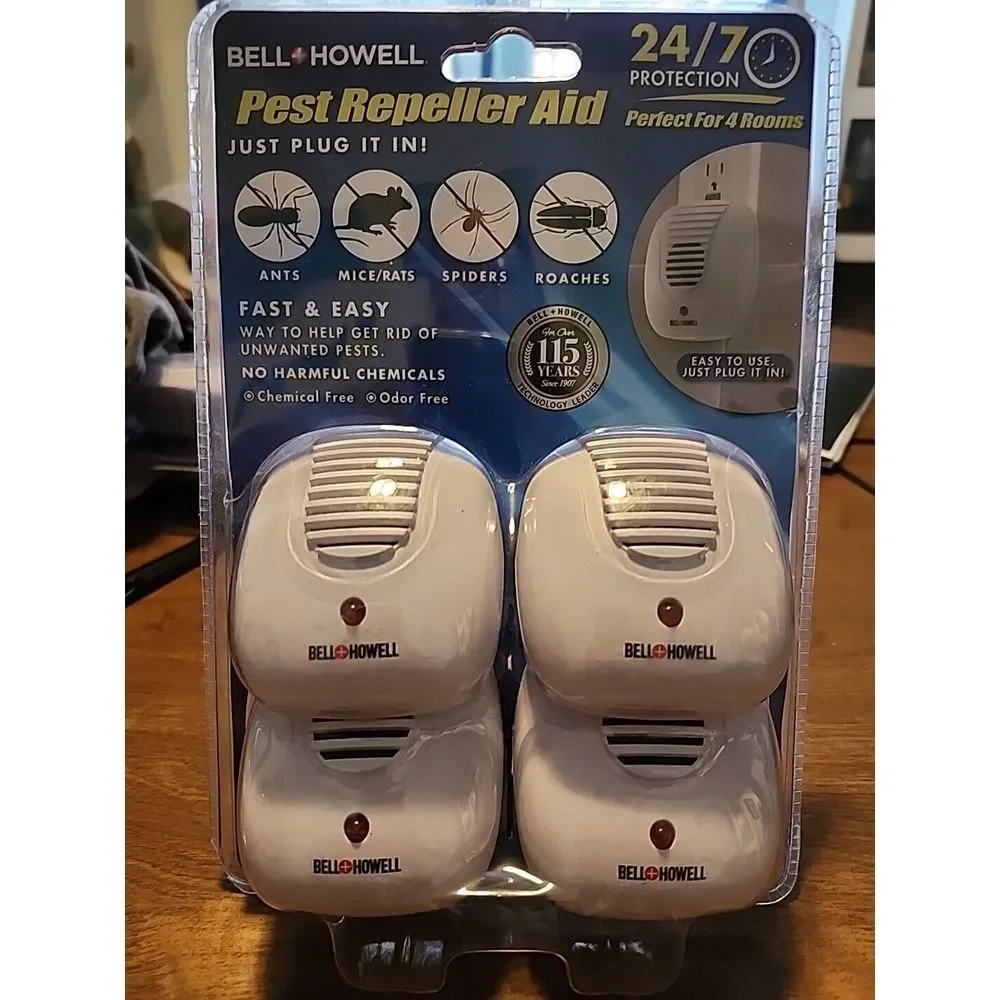 New In Package Ultra Sonic Pest Repellers Bell Howell Plug In Set Of 4